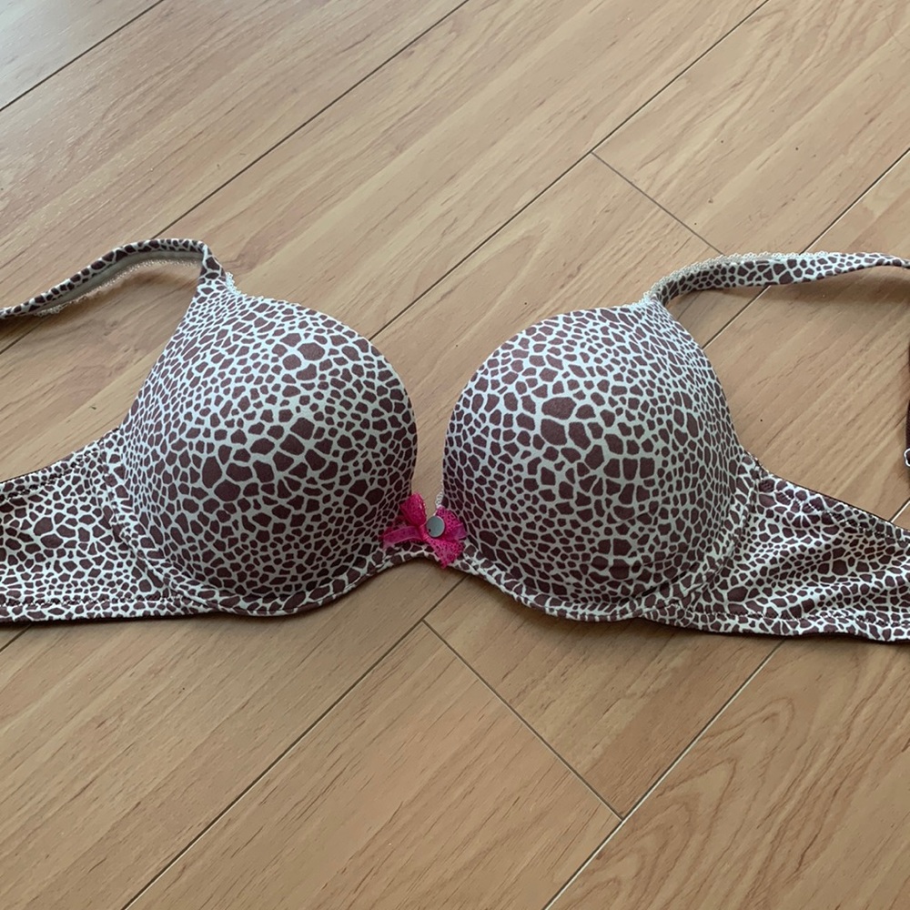 NWOT body by Vitoria push-up bra